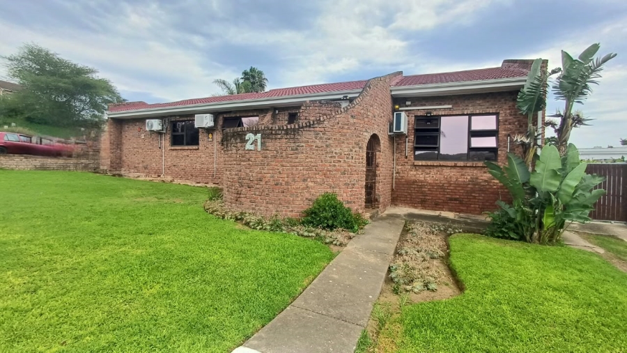 3 Bedroom Property for Sale in Strelitzia Park Eastern Cape